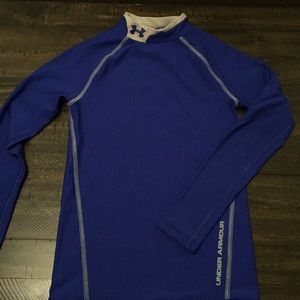 Boys Under Armour cold gear long sl shirt
